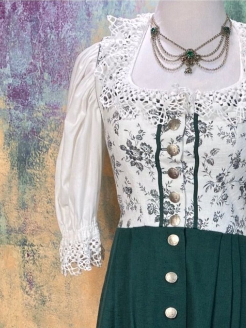 📌Chiemseer Bavarian Dirndl Original Traditional High-Quality w/ Blouse & Apron - Picture 10 of 16